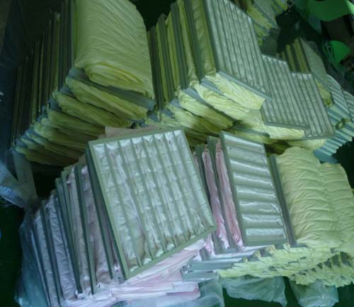 袋式中效過(guò)濾器生產(chǎn)車間 袋式中效過(guò)濾器生產(chǎn)車間