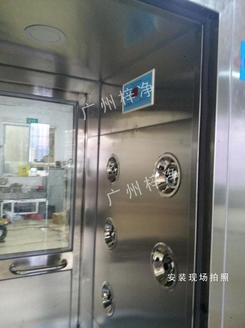 凈化風淋室安裝調試圖片 凈化風淋室安裝調試圖片