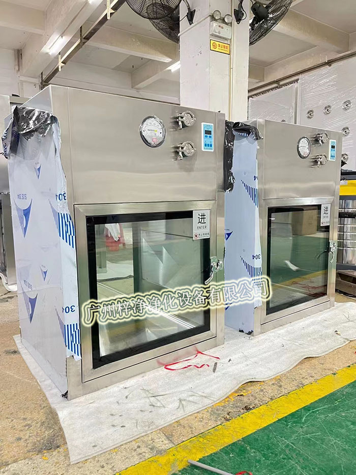 層流傳遞窗驗(yàn)證菌株和培養(yǎng)基